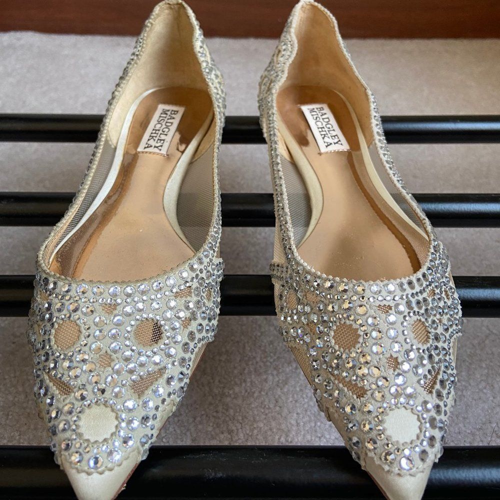 Badgley Mischka Women Gigi Crystal Flats New